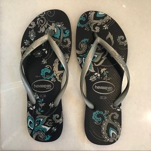 Havianas flip flops